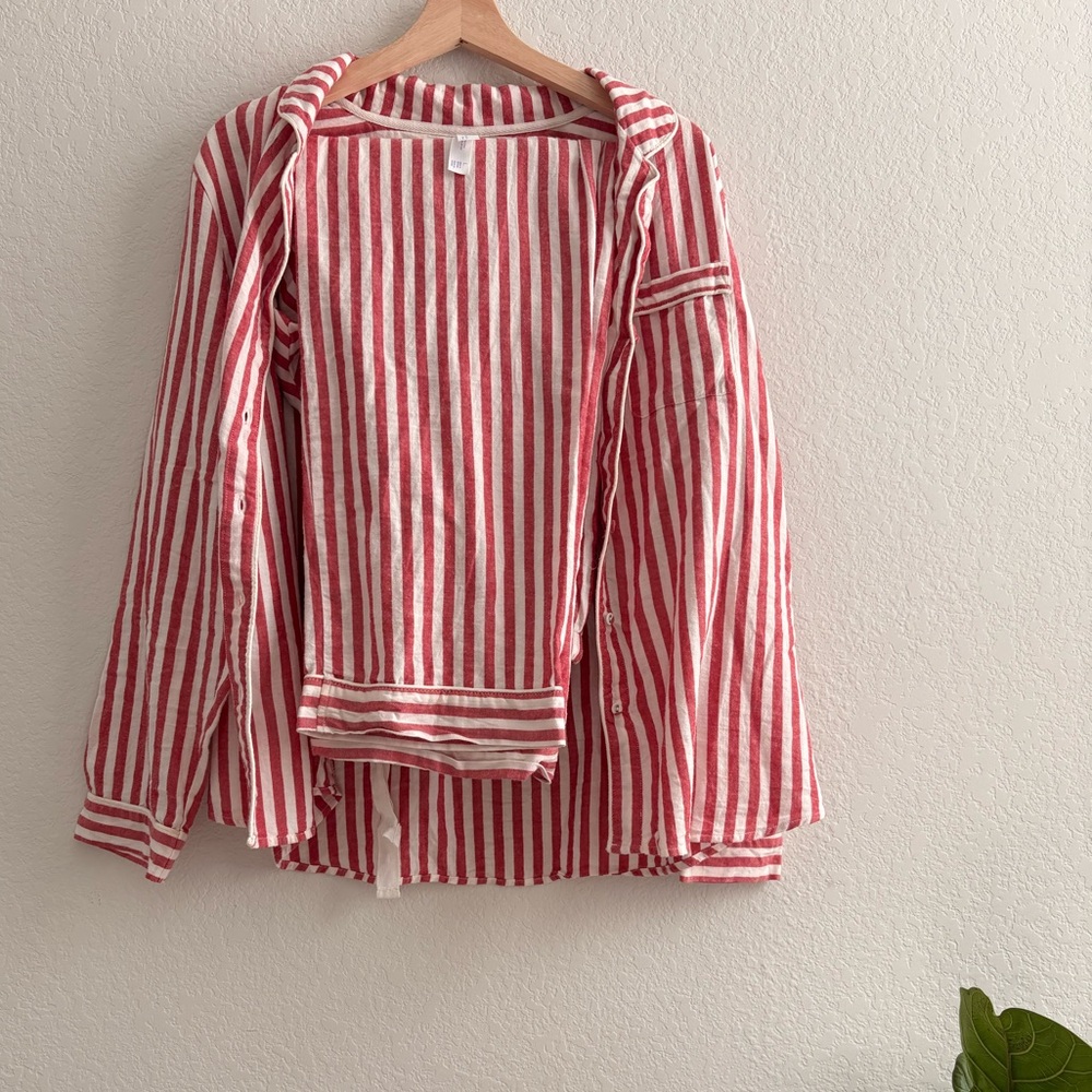 STARS ABOVE LADIES' 2-PIECE RED/WHITE STRIPE PAJAMA SET, SZ LARGE